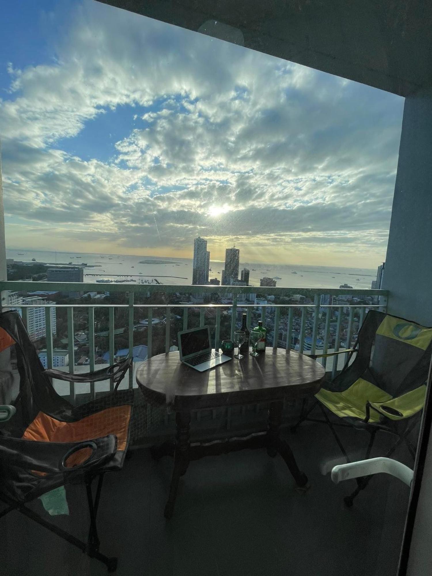 מנילה Green Residences Staycation By Pbyy מראה חיצוני תמונה